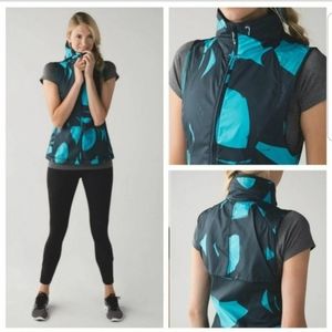 Lululemon Pack It Peacock Vest Size 8
